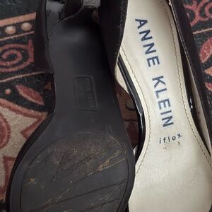 Classic Black Heel